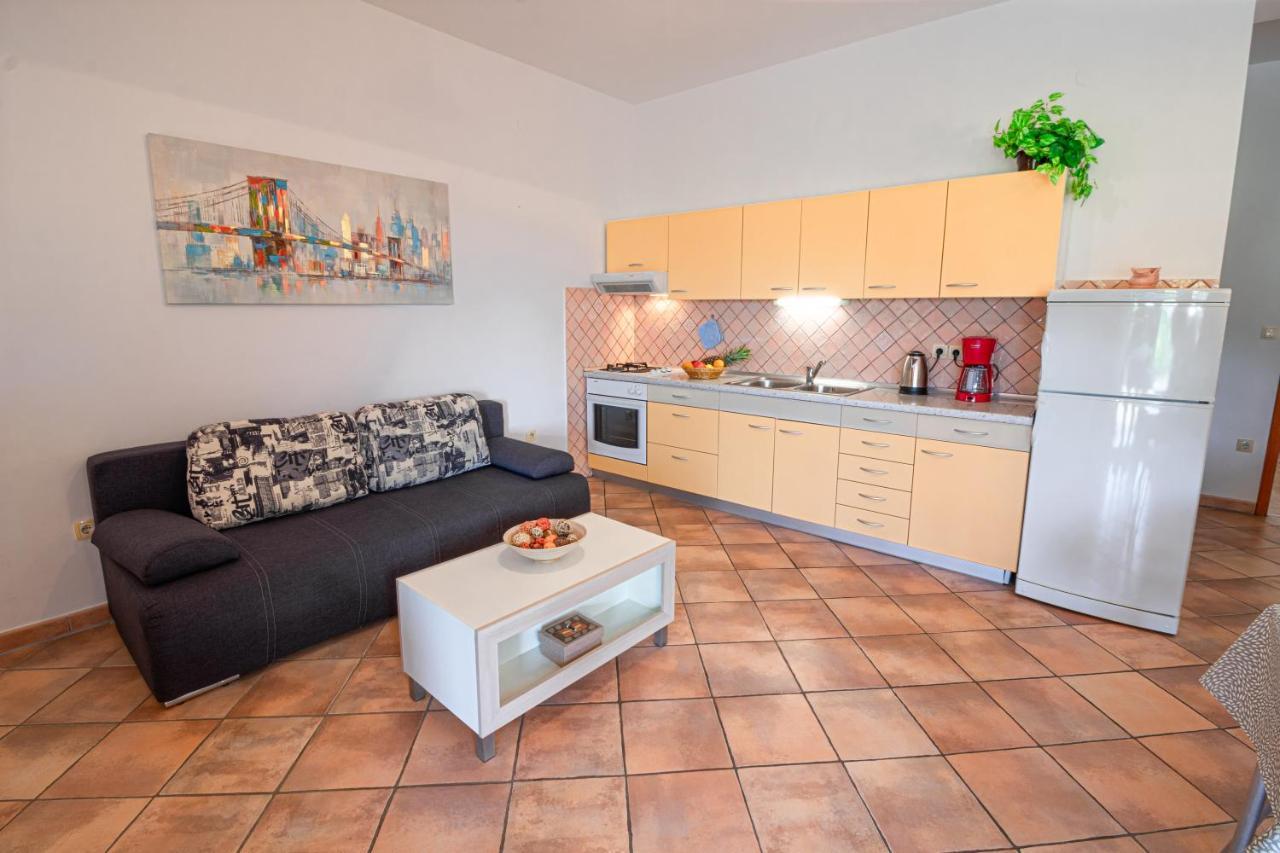Apartments Sandra Kornić Exteriér fotografie