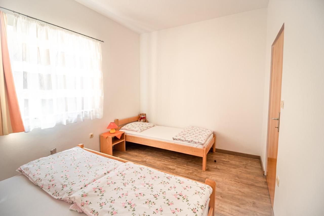 Apartments Sandra Kornić Exteriér fotografie